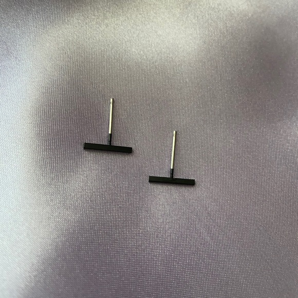 Minimalist String Stud Earrings - Picture 5 of 10